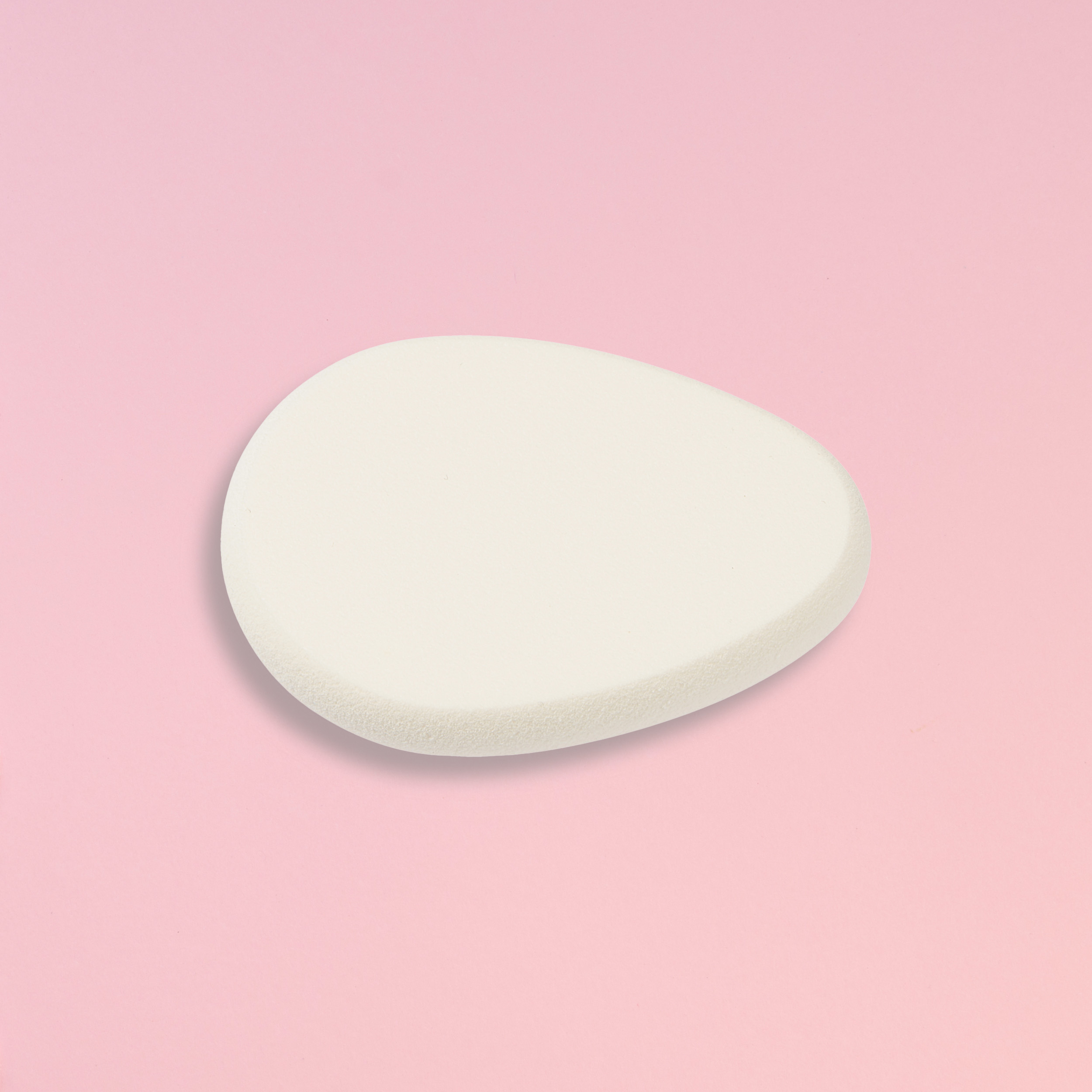WABI Makeup Sponge Latex Tear Drop WABI Makeup Sponge Latex Tear Drop - Image 1