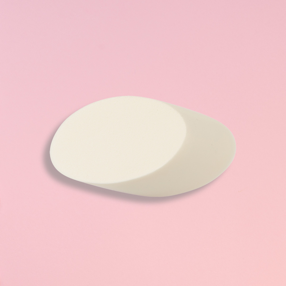 WABI Make Up Sponge Latex Oblique Cutted WABI Make Up Sponge Latex Oblique Cutted - Image 1